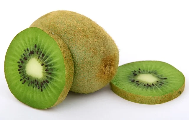 Can Parakeets Eat Kiwi